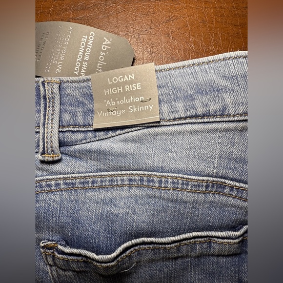 Wit & Wisdom LOGAN HIGH RISE VINTAGE SKINNY JEANS WITH DISTRESSED HEM - Picture 8 of 12